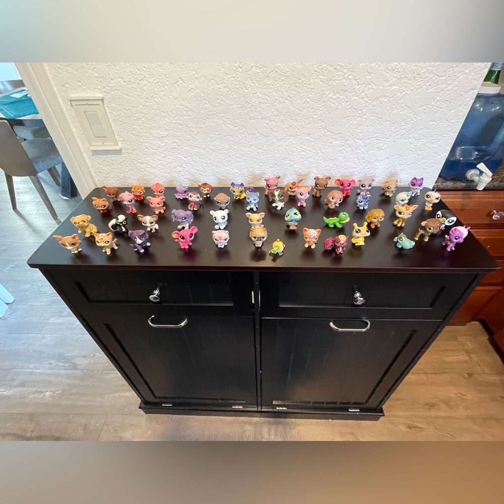 Hasbro Little Pets-60+ collectibles